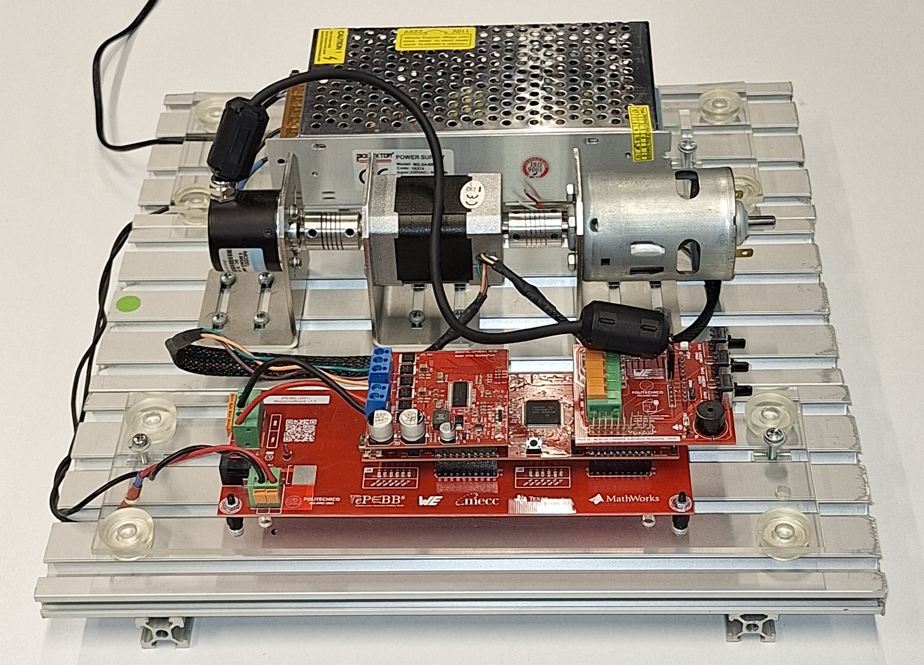 B2B-BLDC / PMSM Motor Sürücü Donanım Eğitim ve Ar-Ge Kiti (BOOSTXL-DRV8301 + F28069M)